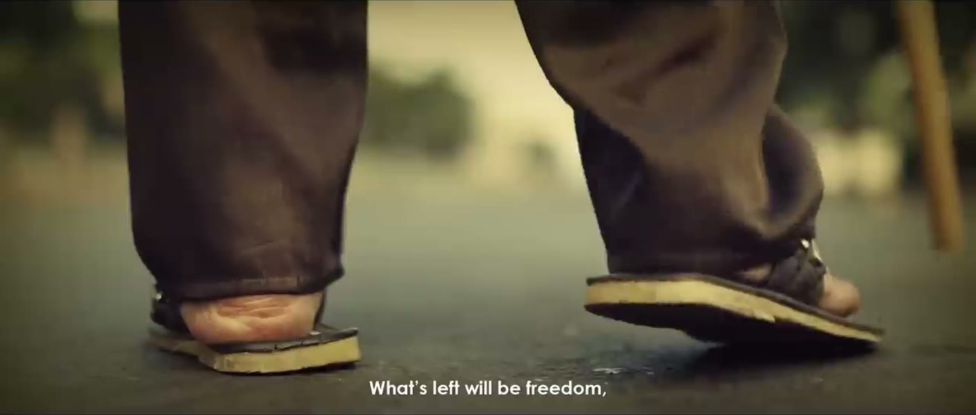 Still from Imam Komunis